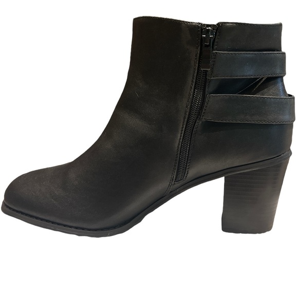 Torrid black side zip two buckle heel boots NEW - Picture 3 of 6